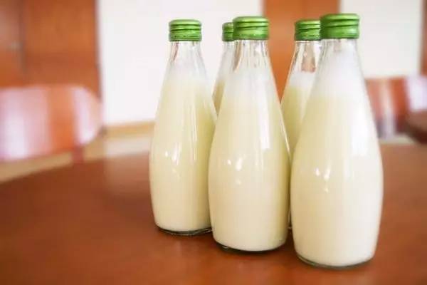 打算戒煙嗎？8大食物助你一臂之力，但請警惕酒精飲料（包括脫醇酒）